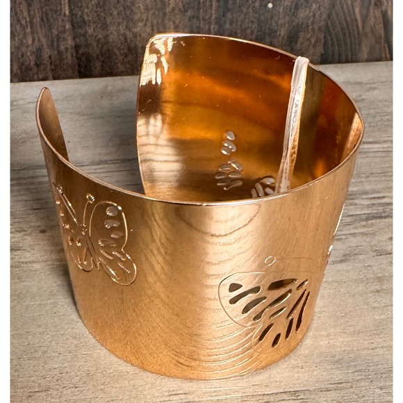 Gold Butterfly Cuff Bracelet Etched Metal‎ & Novelty Butterfly Sunglasses Set - Picture 2 of 6